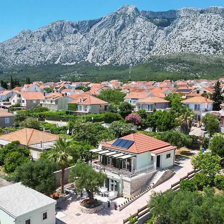 Oliva Villa