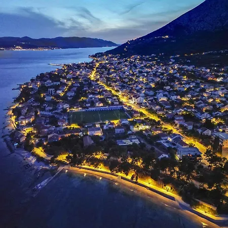 Oliva Villa *